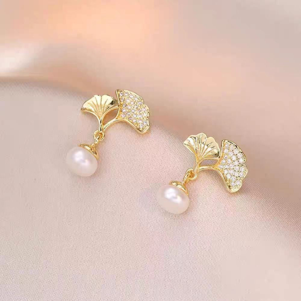 Micro Inlaid Zircon Plated 18K Elegant Sweet Pearl